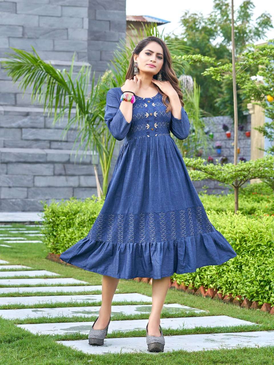 -Smylee-Gulistan- Riyon Embroidery Work Kurti-06